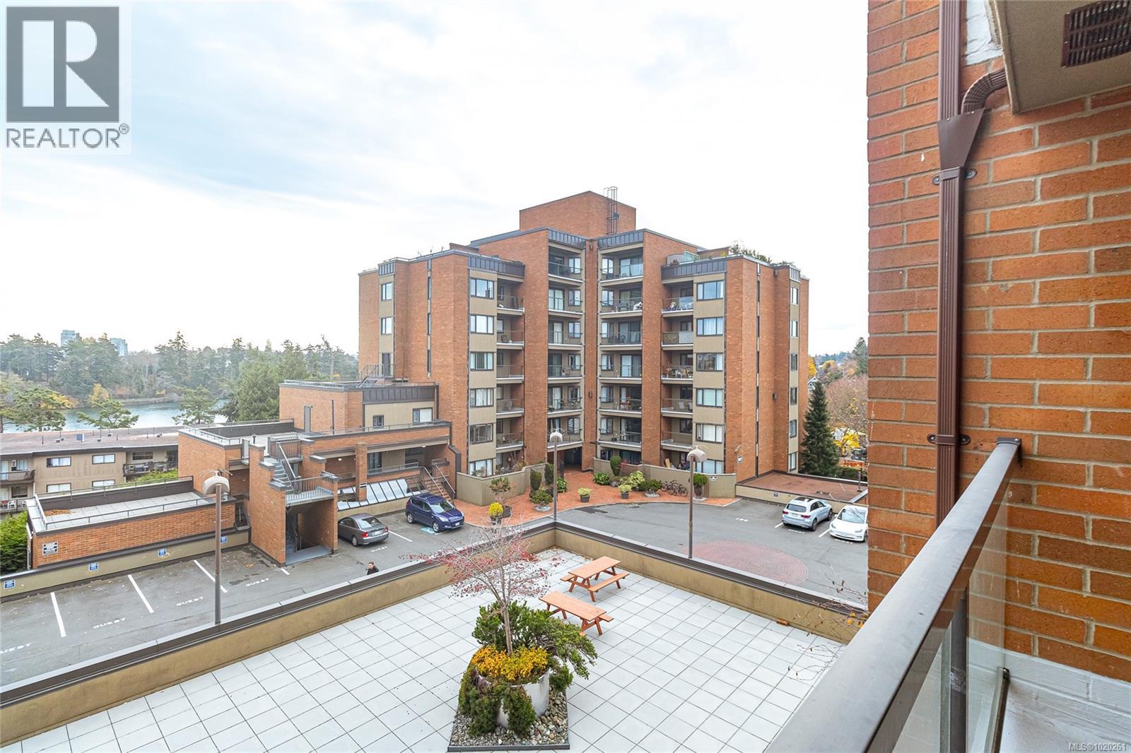 305 103 Gorge Road East, Victoria