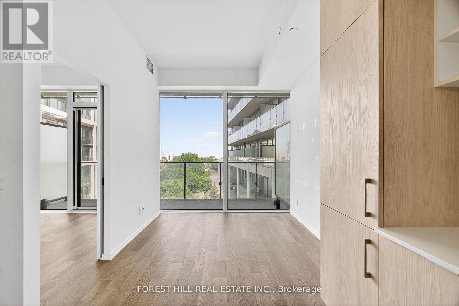 #1241 8 HILLSDALE AVENUE E - 11