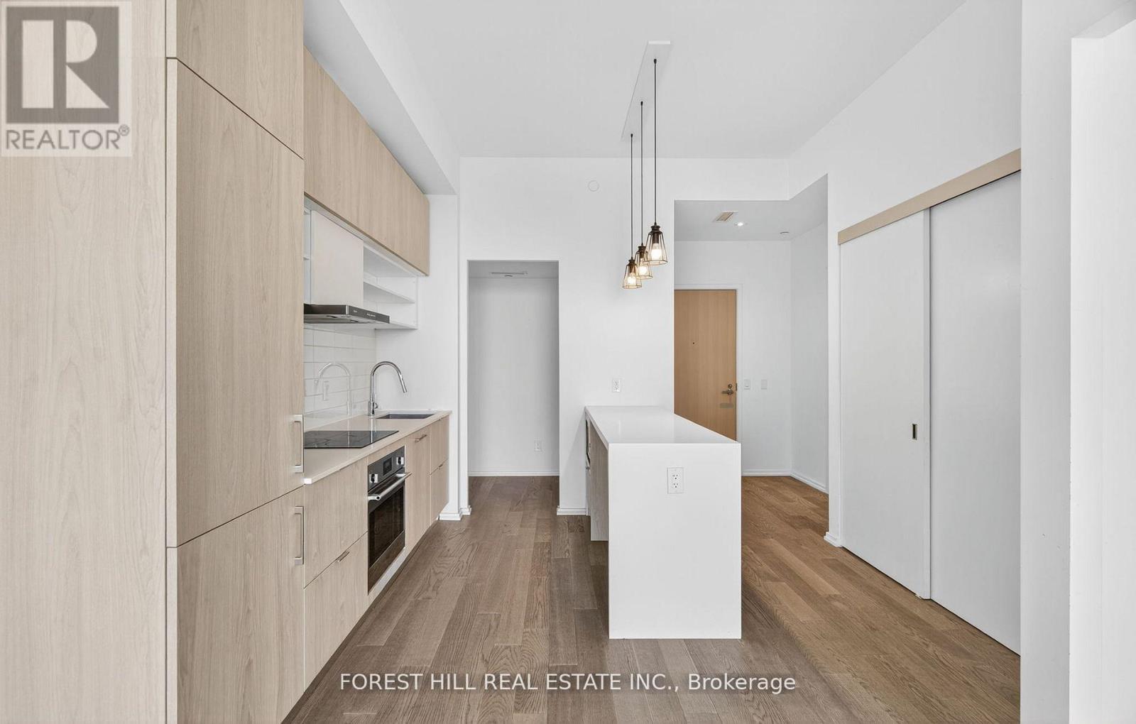 #1241 8 HILLSDALE AVENUE E - 9