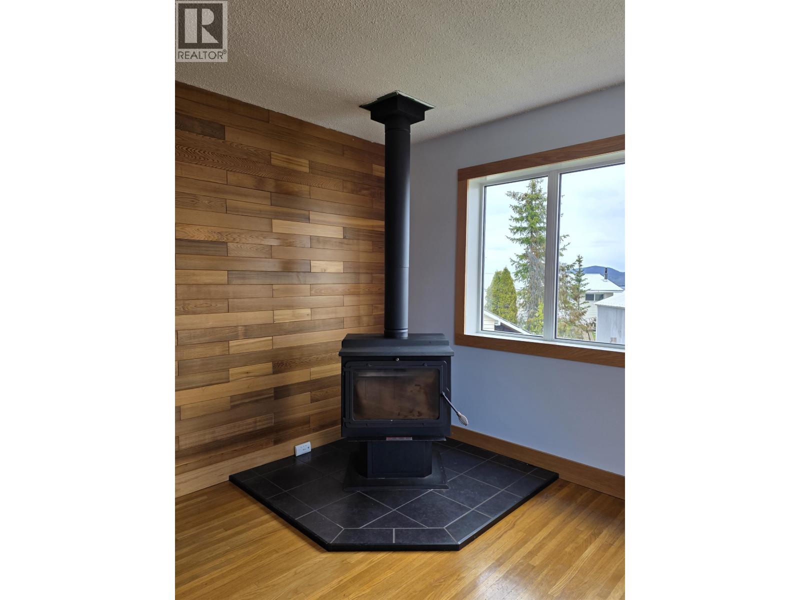 10 MCDONALD Avenue, Granisle