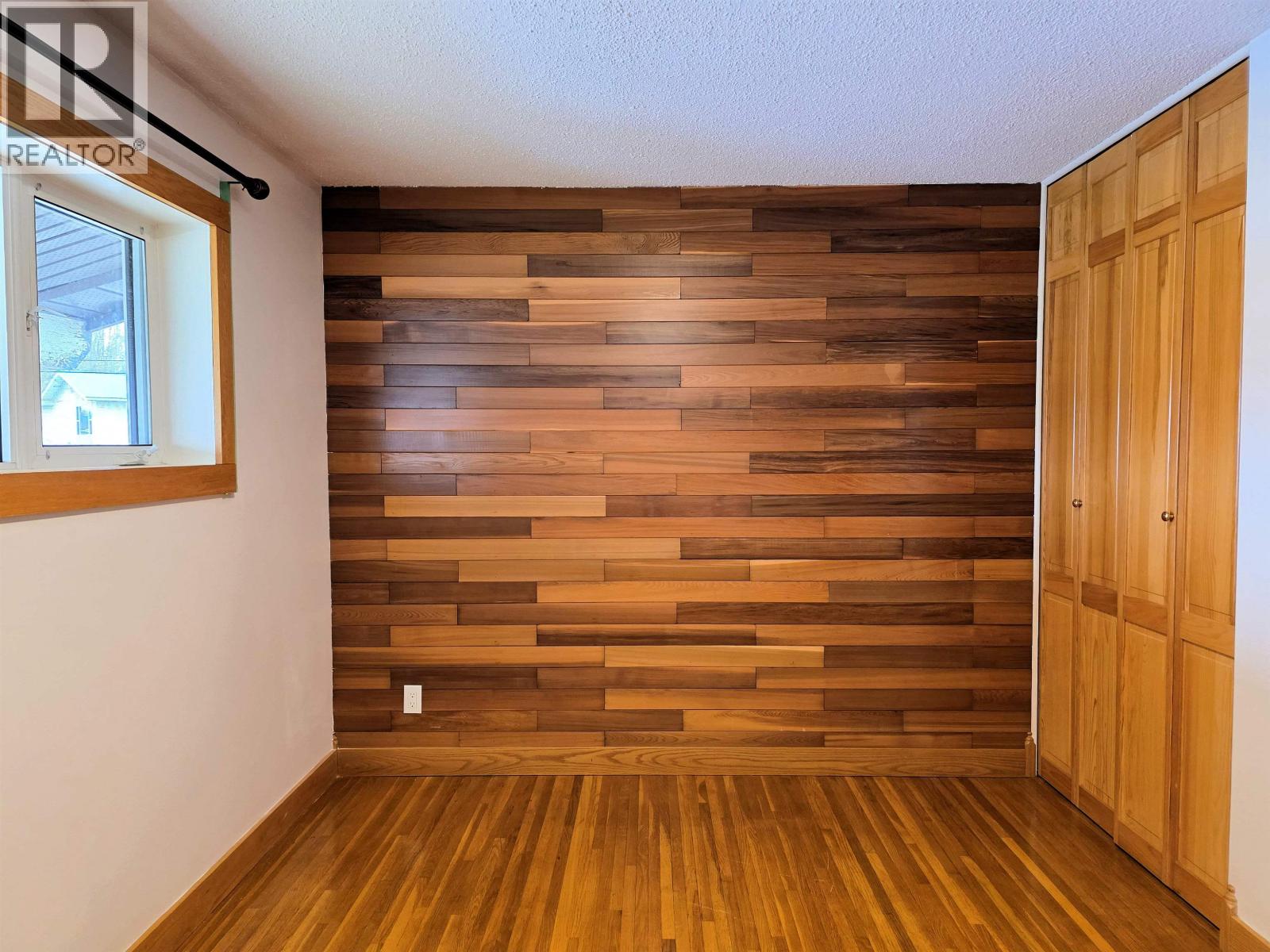 10 MCDONALD Avenue, Granisle