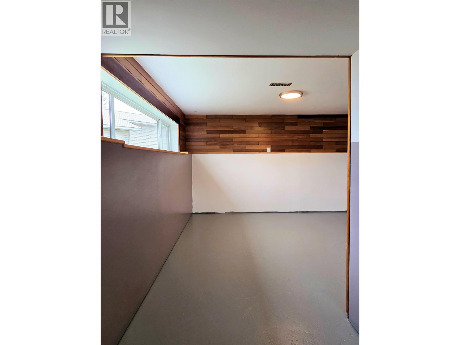 10 MCDONALD Avenue, Granisle