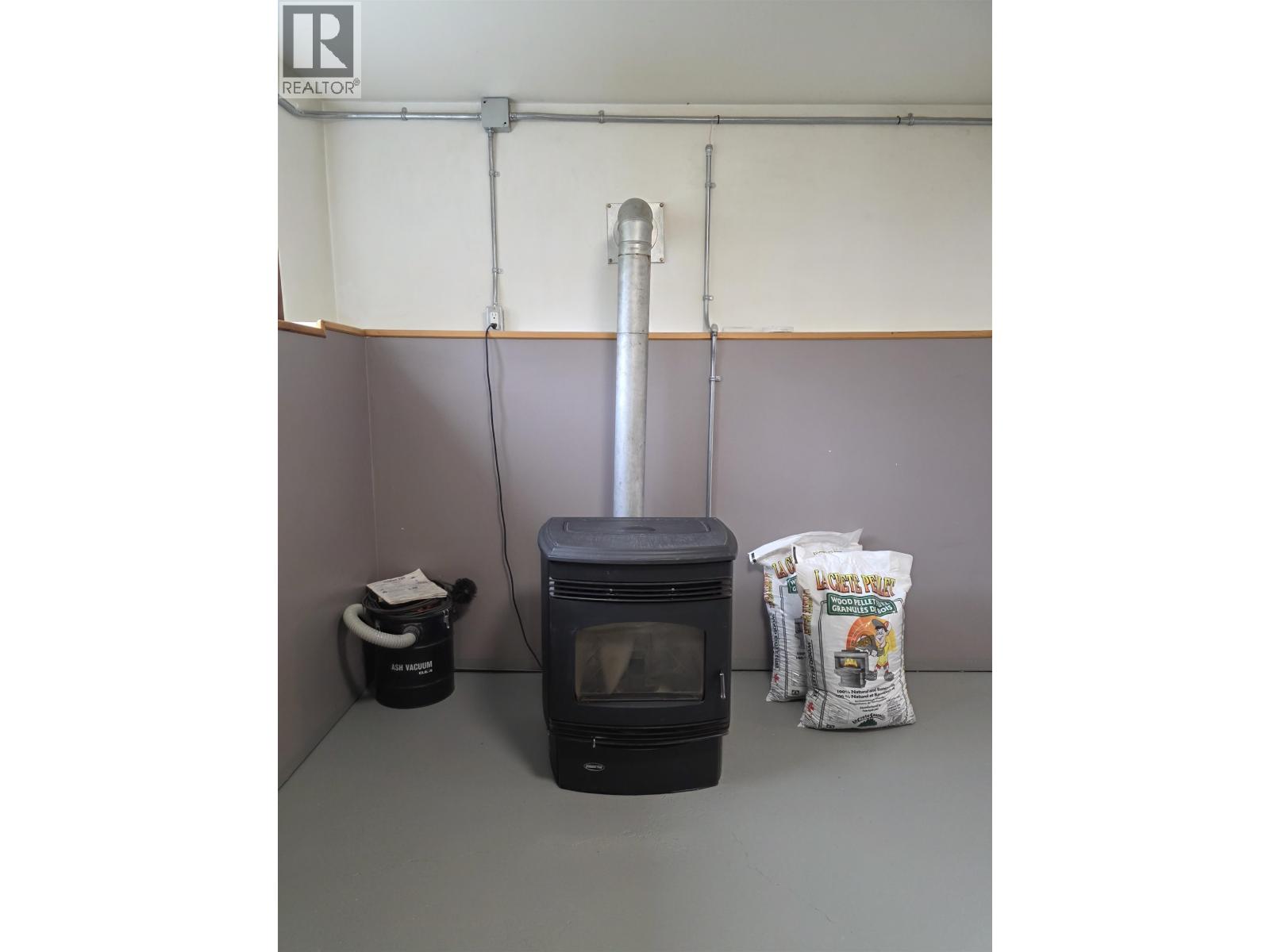 10 MCDONALD Avenue, Granisle