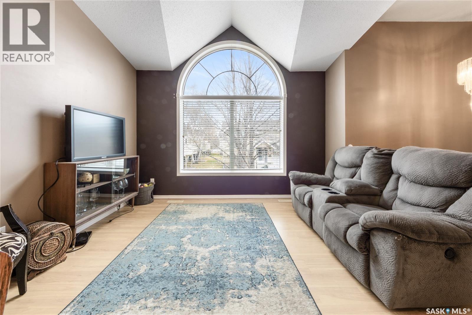 Single Family House Bi-level for Sale in   Heritage LANE Saskatoon 