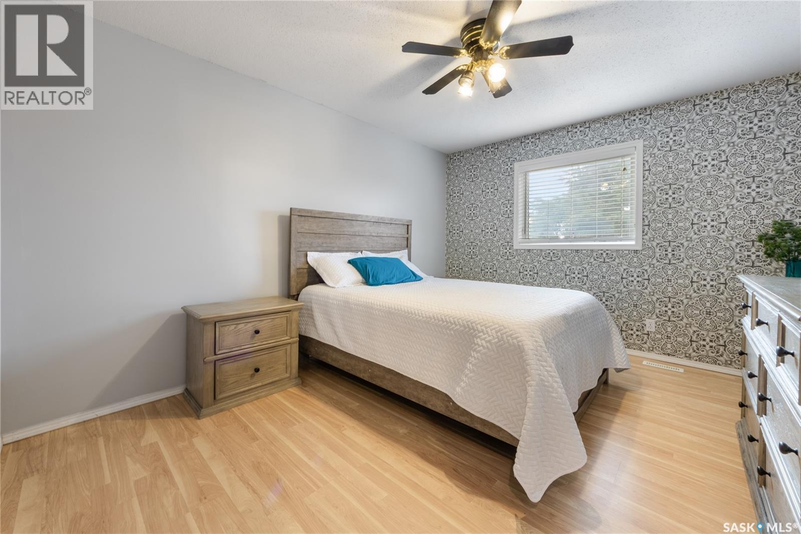 Single Family House Bi-level for Sale in   Heritage LANE Saskatoon 