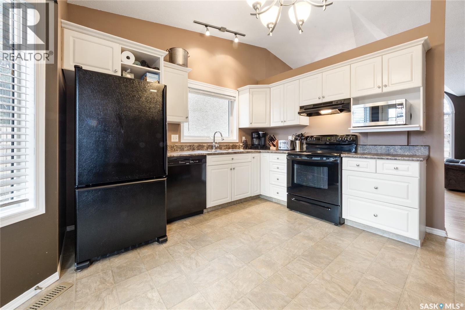 Single Family House Bi-level for Sale in   Heritage LANE Saskatoon 