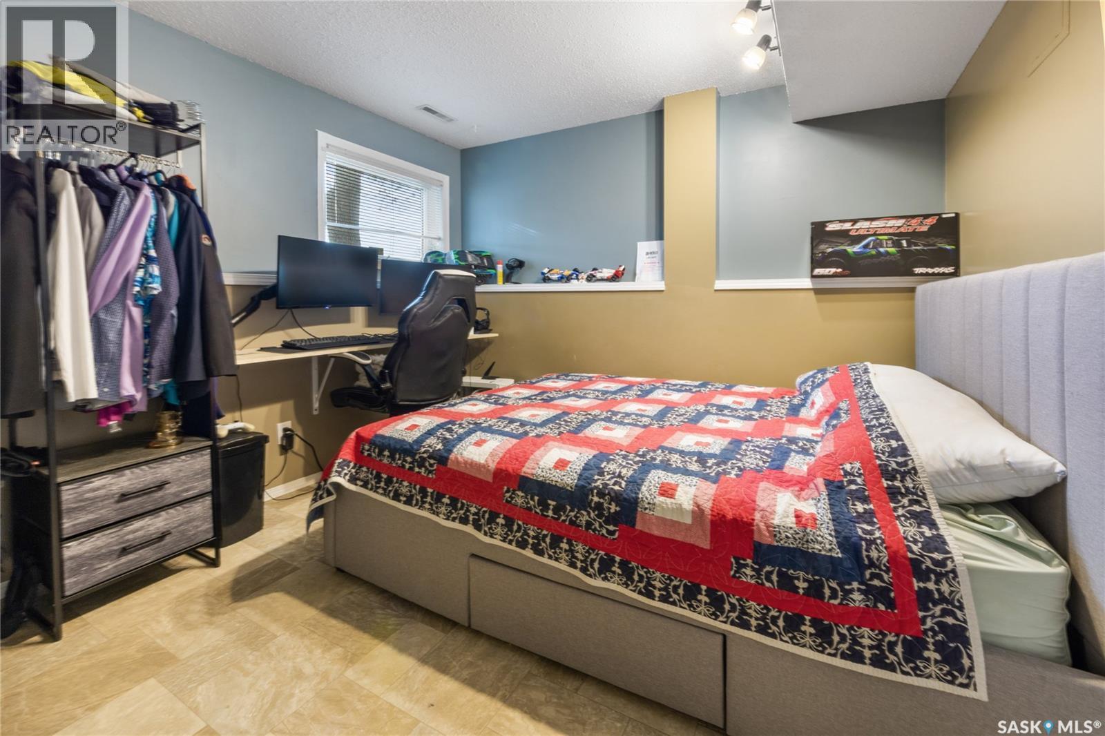 Single Family House Bi-level for Sale in   Heritage LANE Saskatoon 