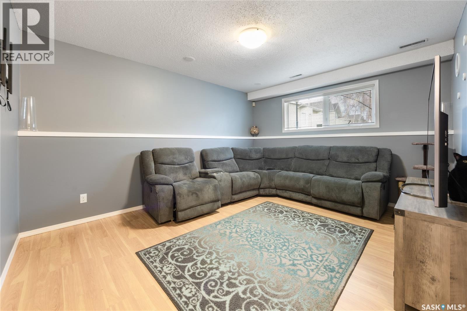 Single Family House Bi-level for Sale in   Heritage LANE Saskatoon 