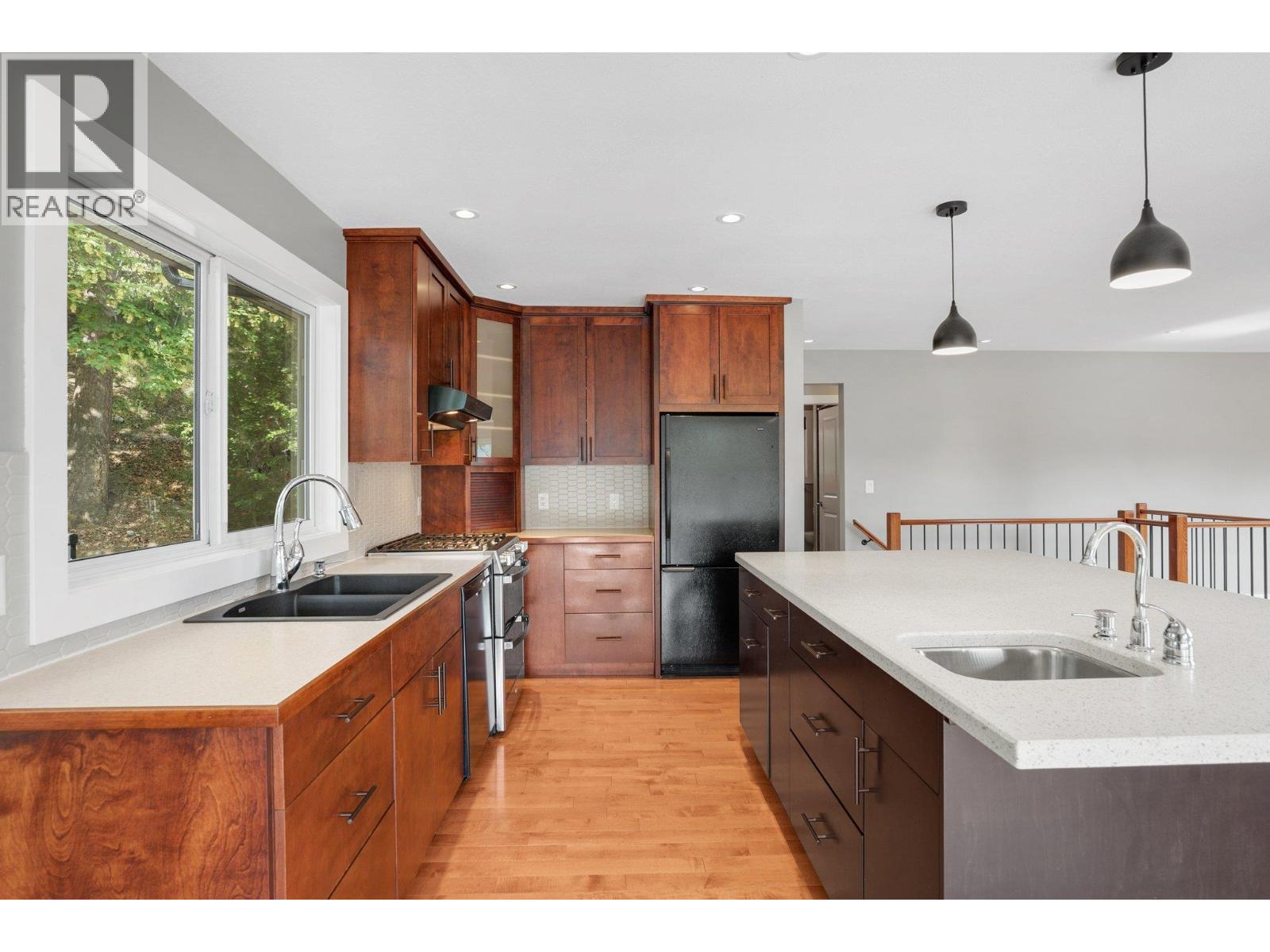 220 West Bench Drive, Penticton