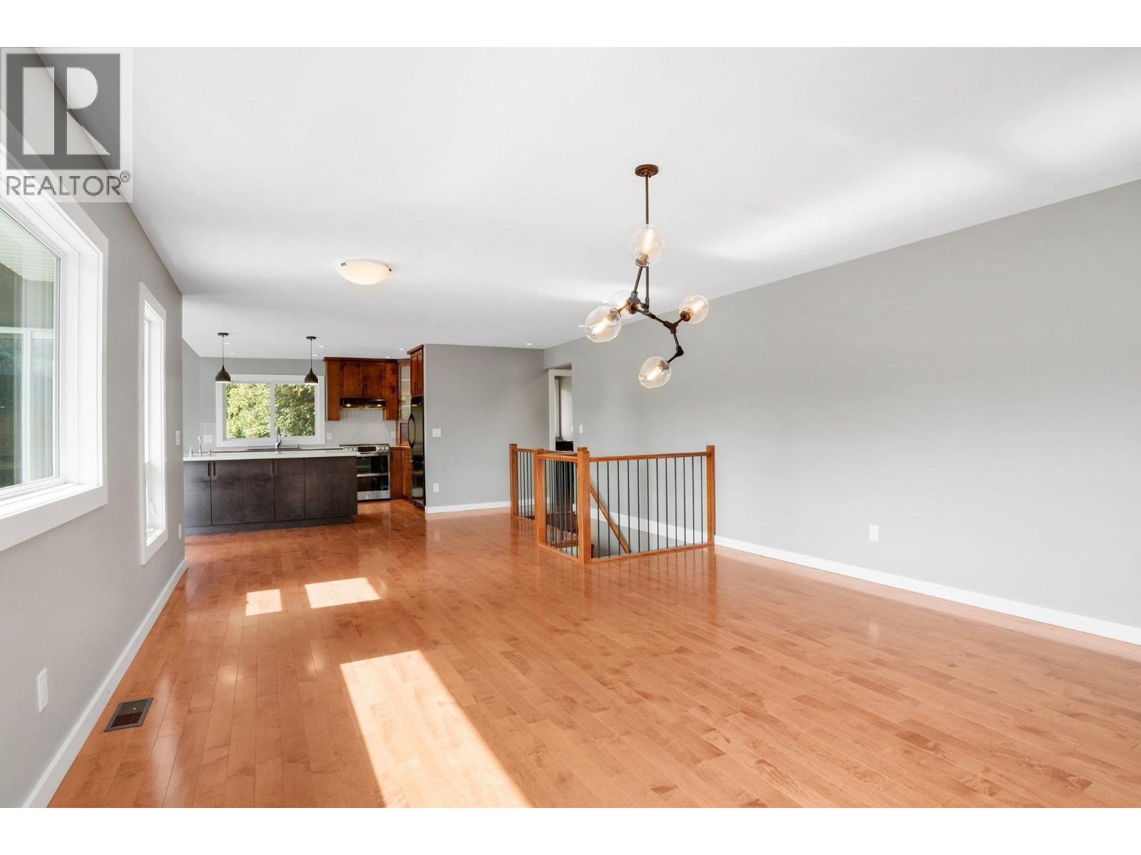 220 West Bench Drive, Penticton