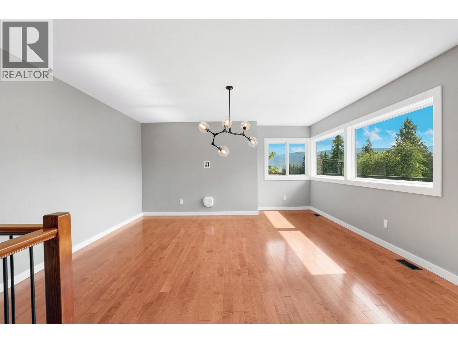 220 West Bench Drive, Penticton