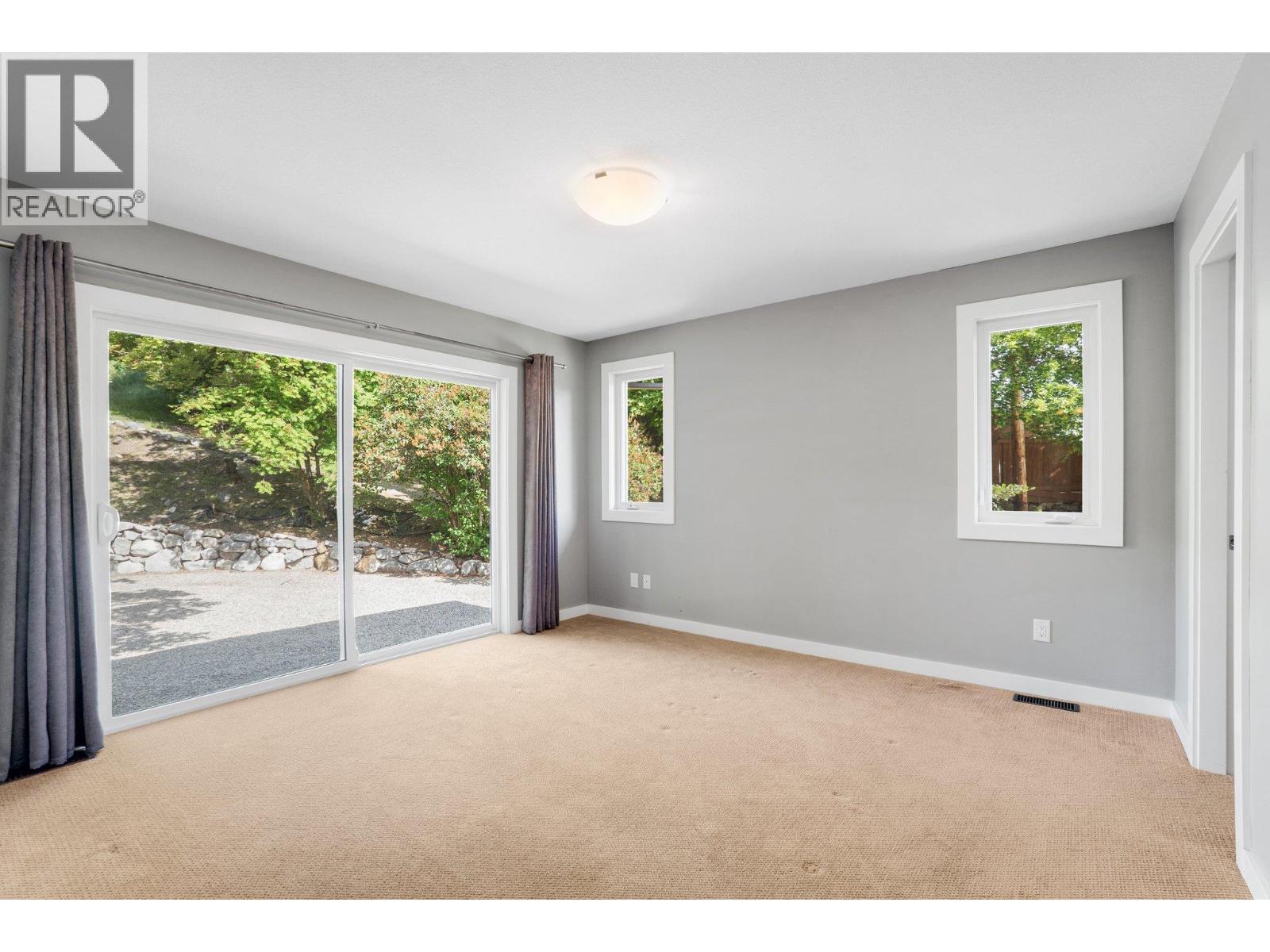 220 West Bench Drive, Penticton