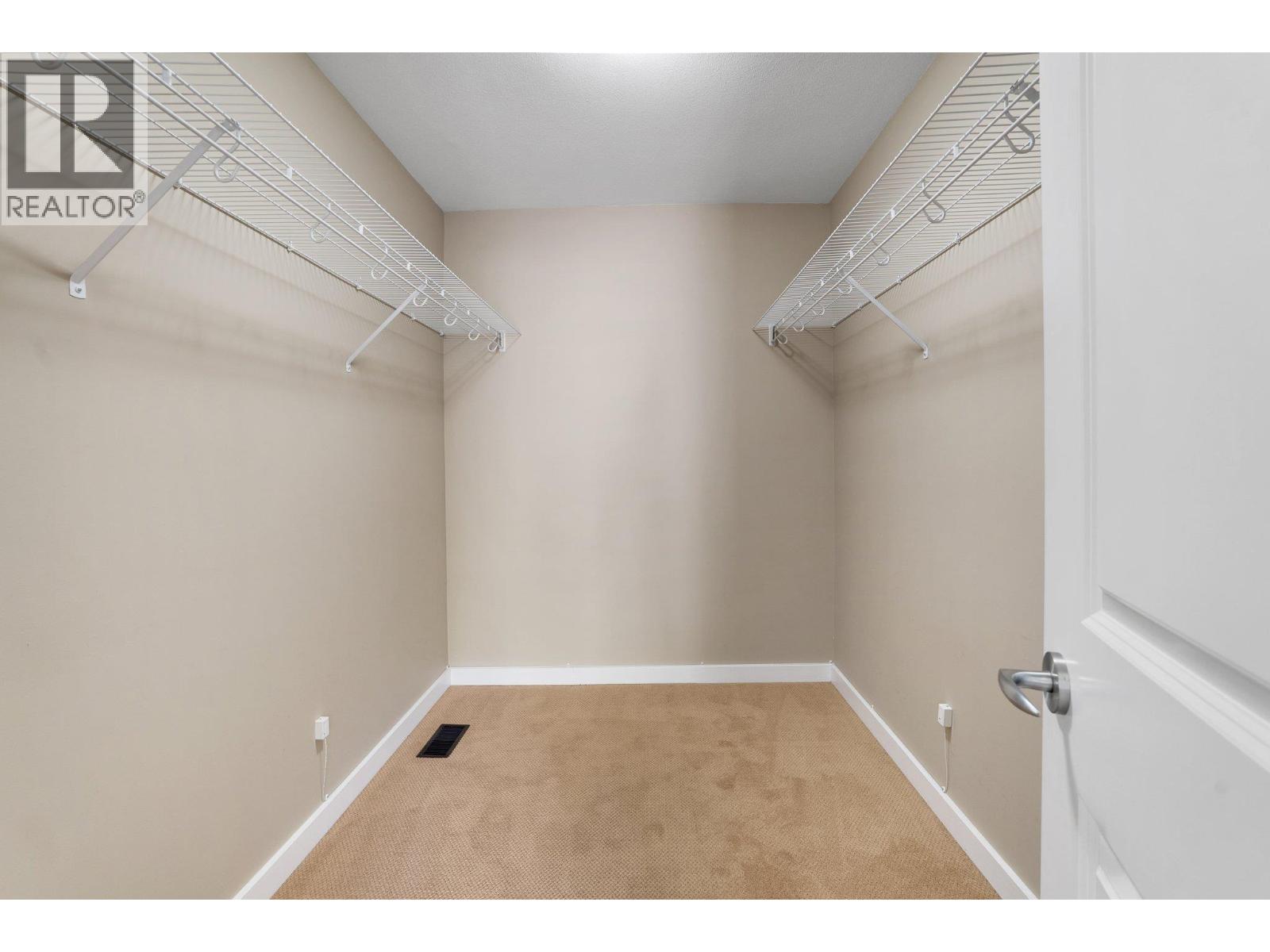 220 West Bench Drive, Penticton