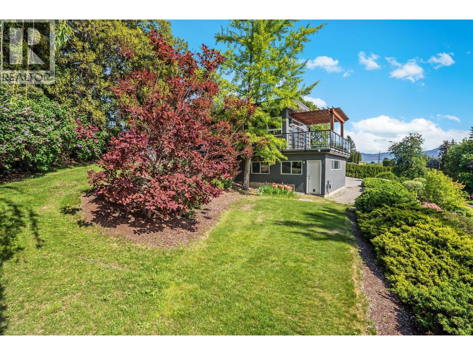 220 West Bench Drive, Penticton