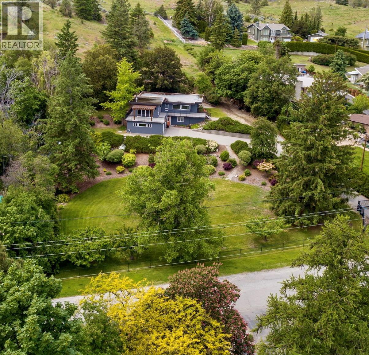 220 West Bench Drive, Penticton