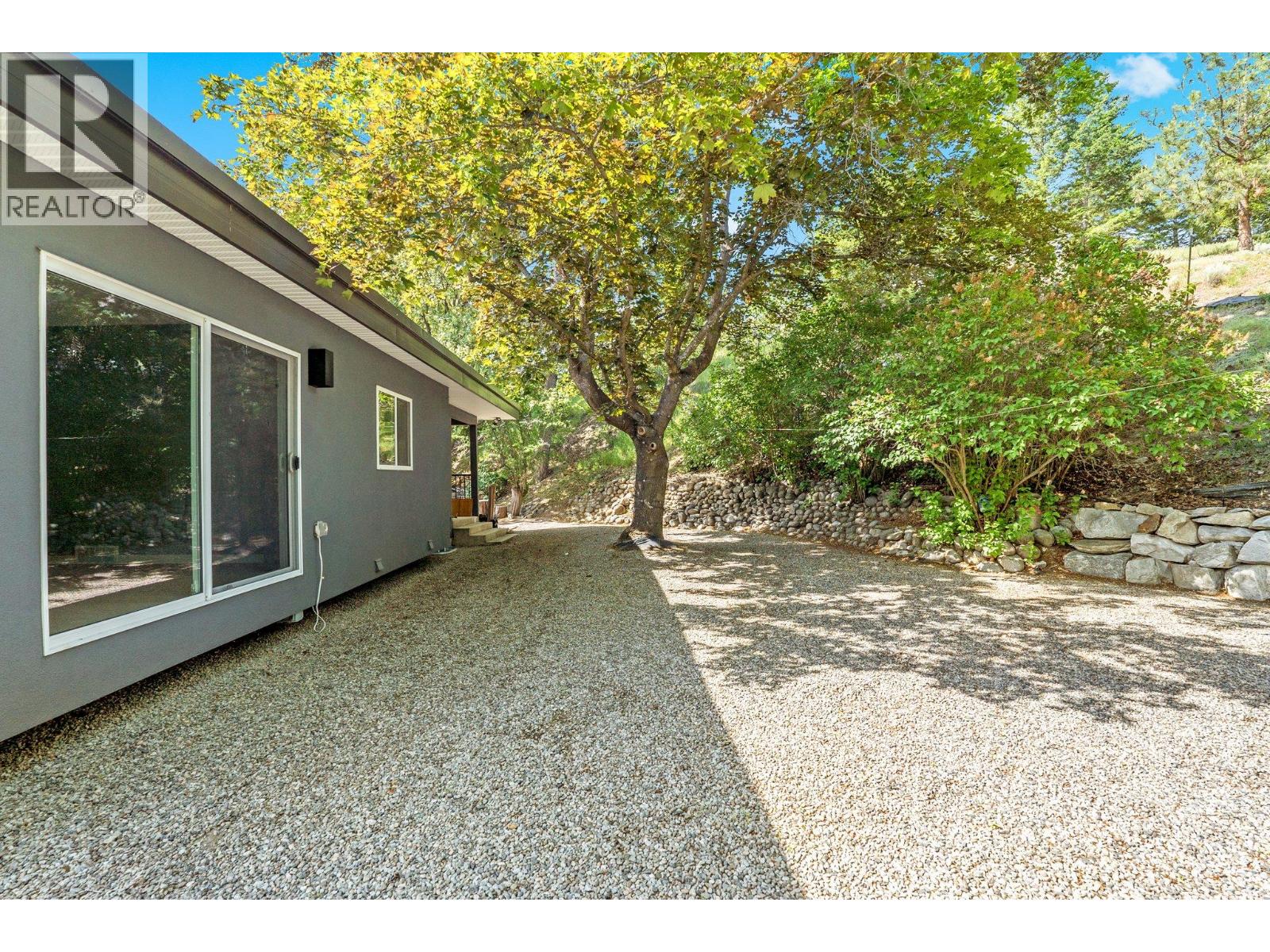 220 West Bench Drive, Penticton