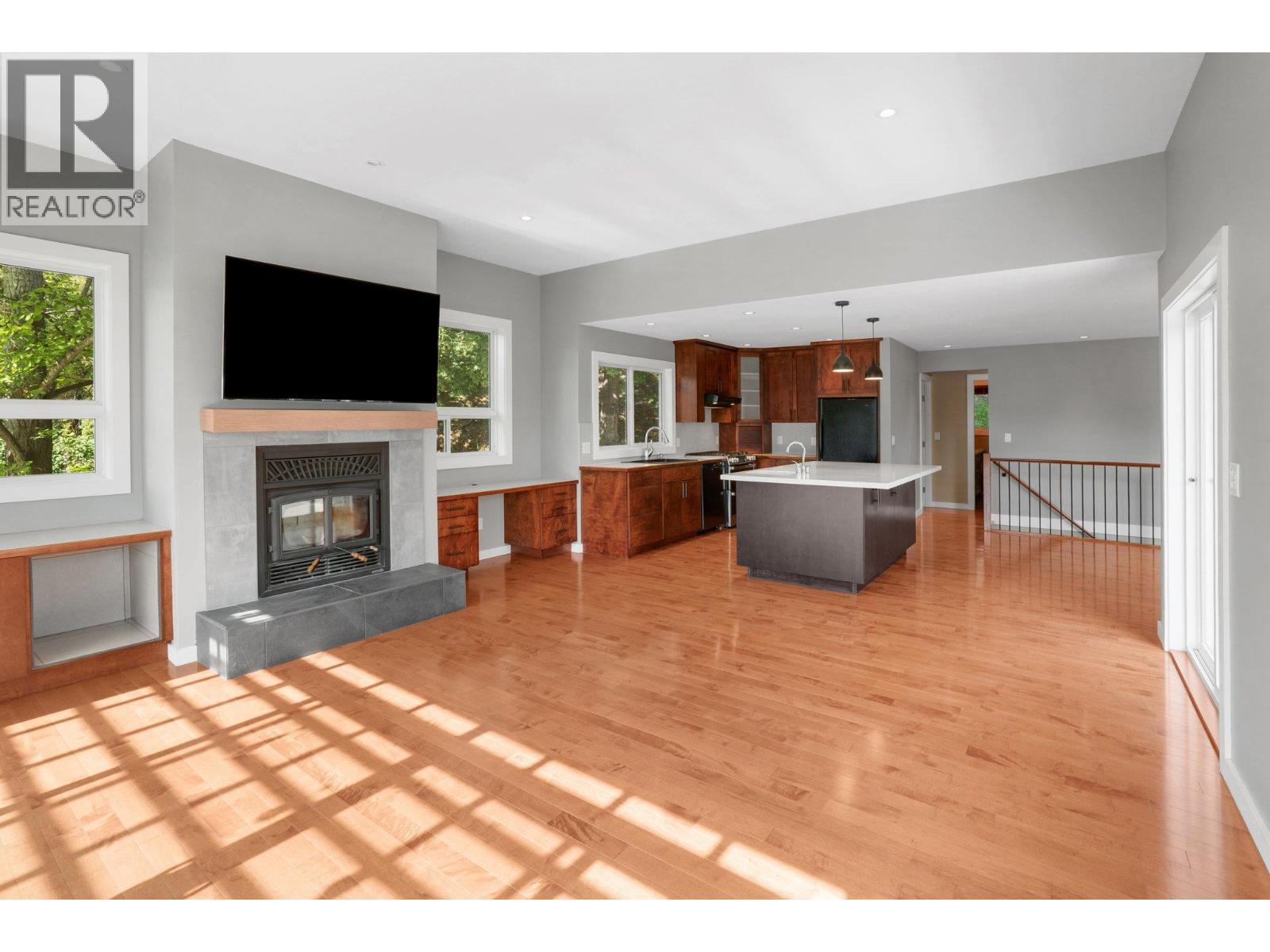 220 West Bench Drive, Penticton