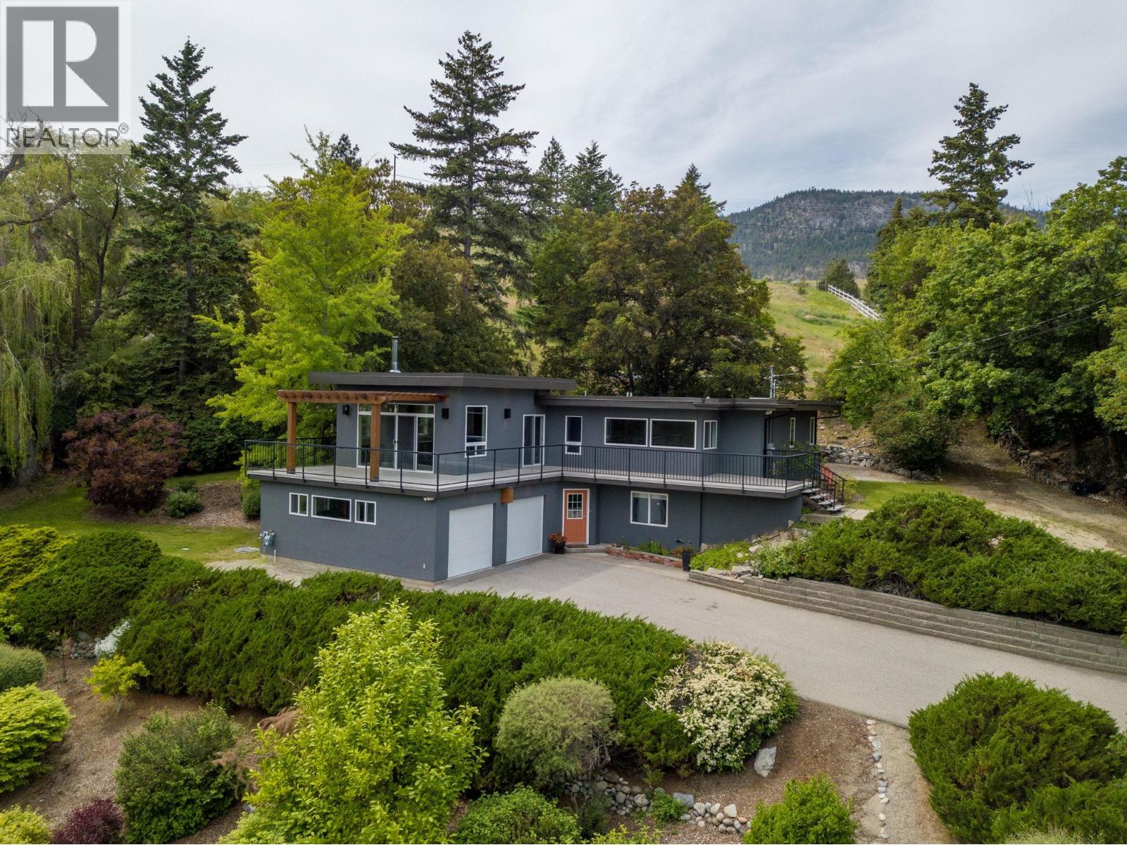 220 West Bench Drive, Penticton