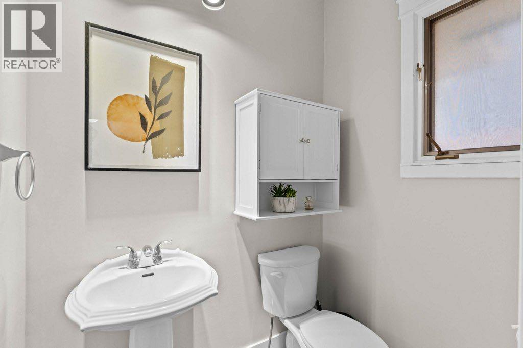 Single Family House for Sale in  Woodmont Way SW Woodbine Calgary 