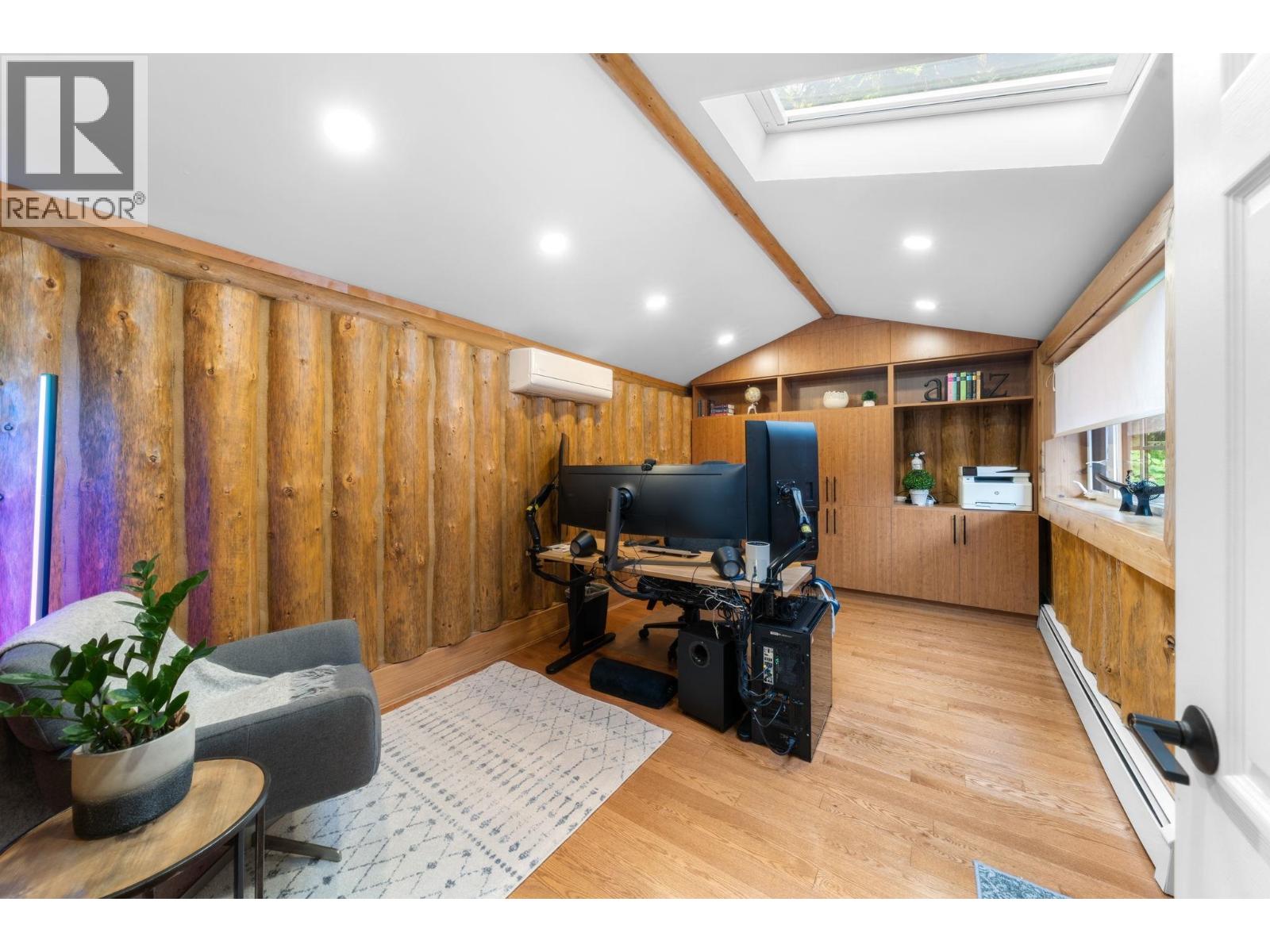 2540 BOSWELL AVENUE, North Vancouver