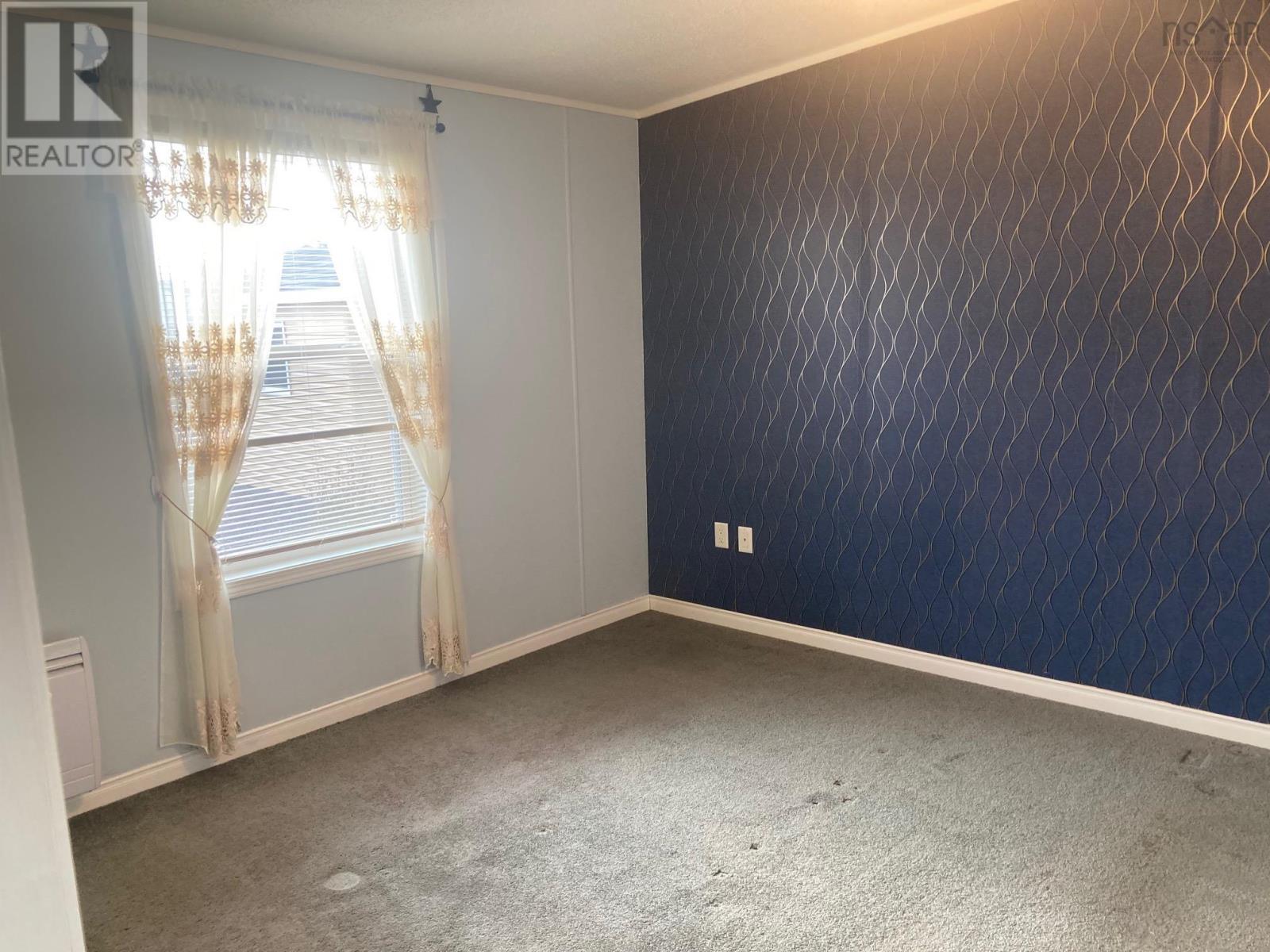 Property 20 of 29 of 38 Sherbrooke Avenue