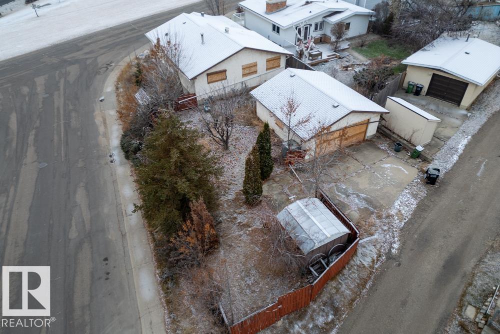 3104 102 AV NW, Edmonton