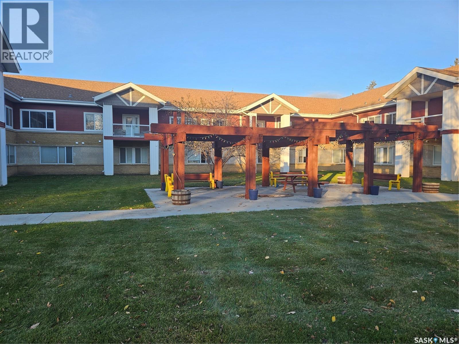 108 302 Bemister AVENUE E - Photo 3 of 13, Melfort, Saskatchewan