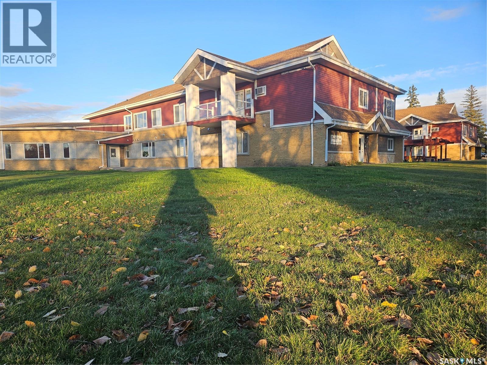 108 302 Bemister AVENUE E - Photo 4 of 13, Melfort, Saskatchewan