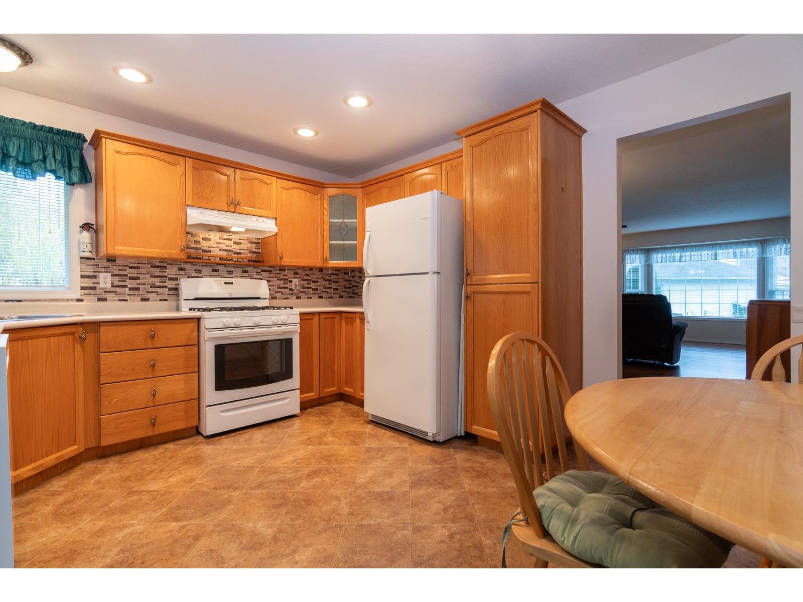 38 45175 WELLS ROAD, Sardis West Vedder, Chilliwack