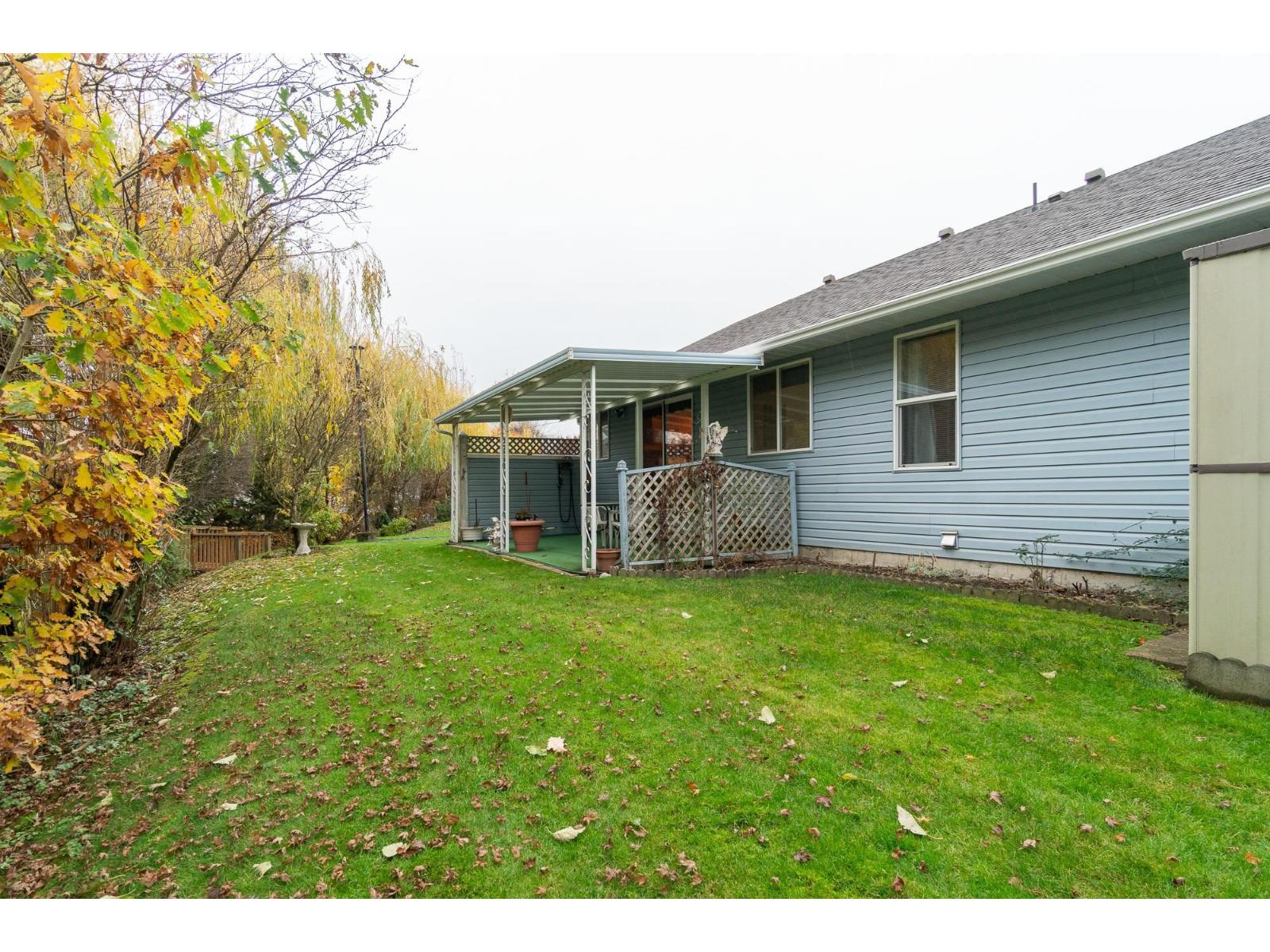 38 45175 WELLS ROAD, Sardis West Vedder, Chilliwack