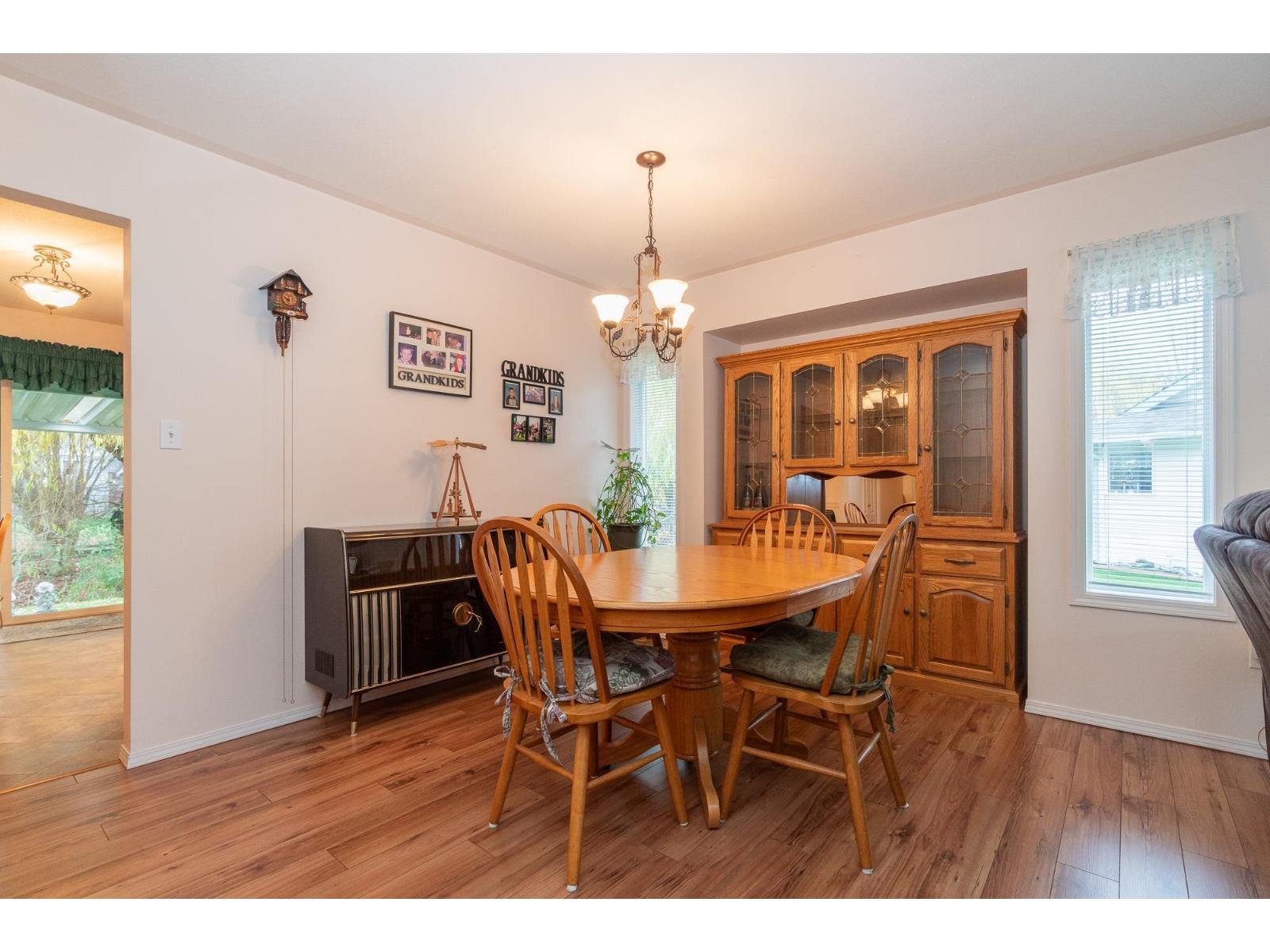 38 45175 WELLS ROAD, Sardis West Vedder, Chilliwack