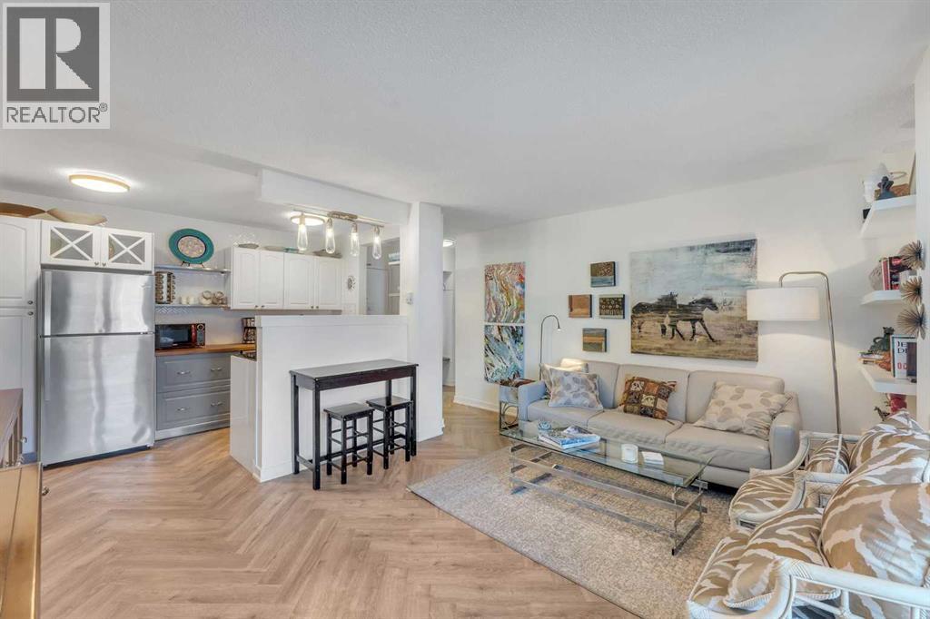 Single Family House for Sale in    Avenue SW Sunalta Calgary 