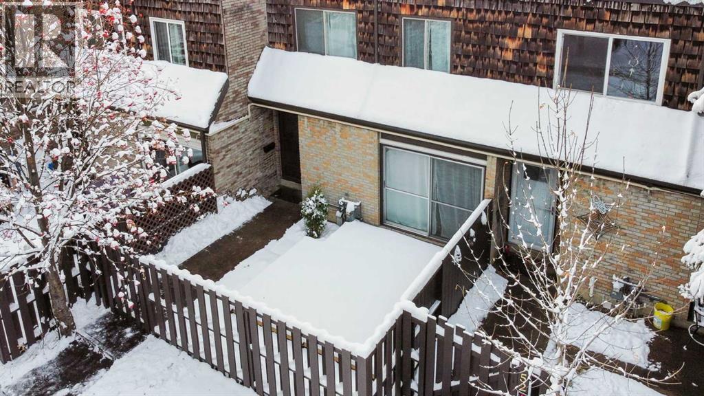 Single Family House for Sale in    Avenue SE Acadia Calgary 