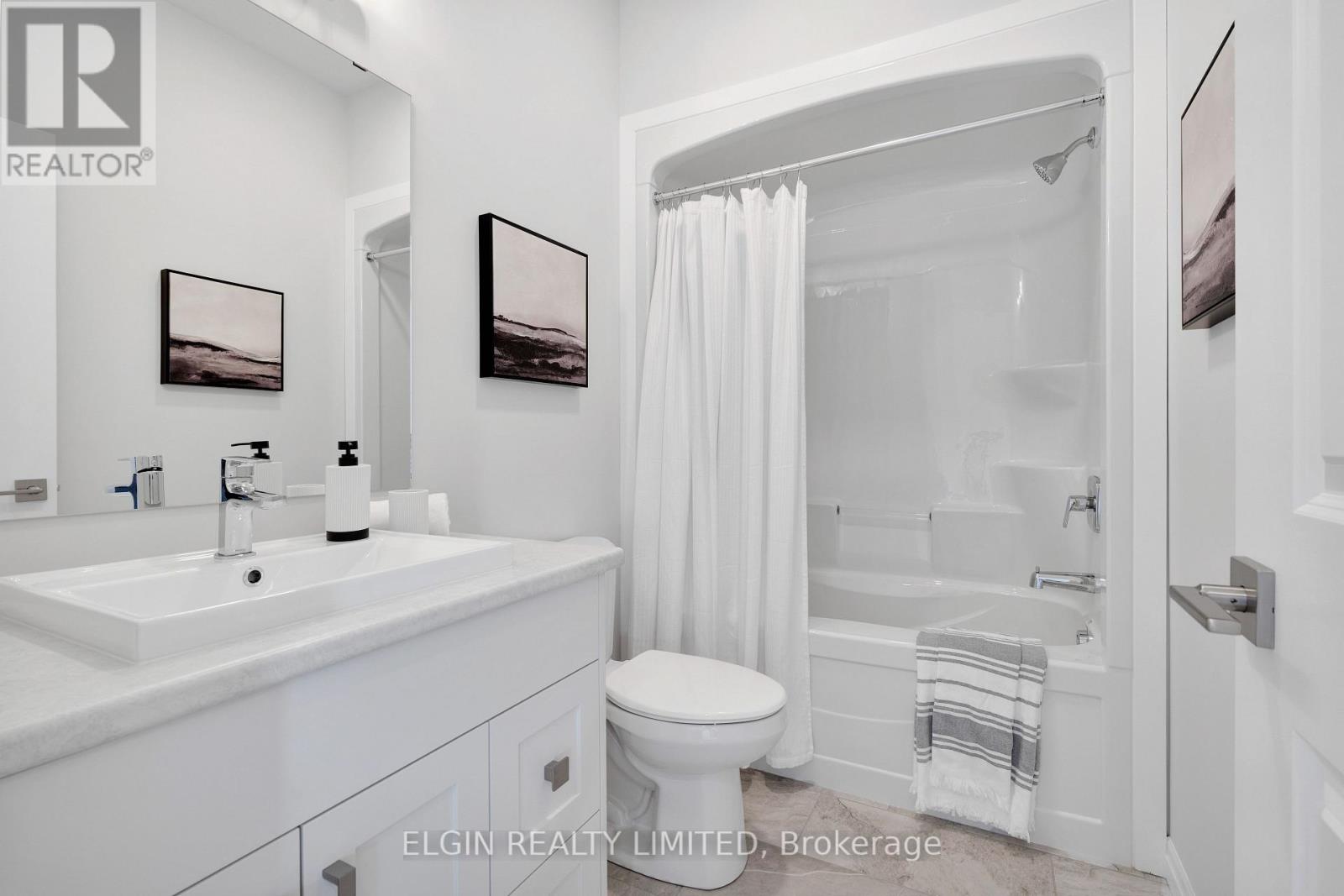8 HARTLAND CIRCLE - 11
