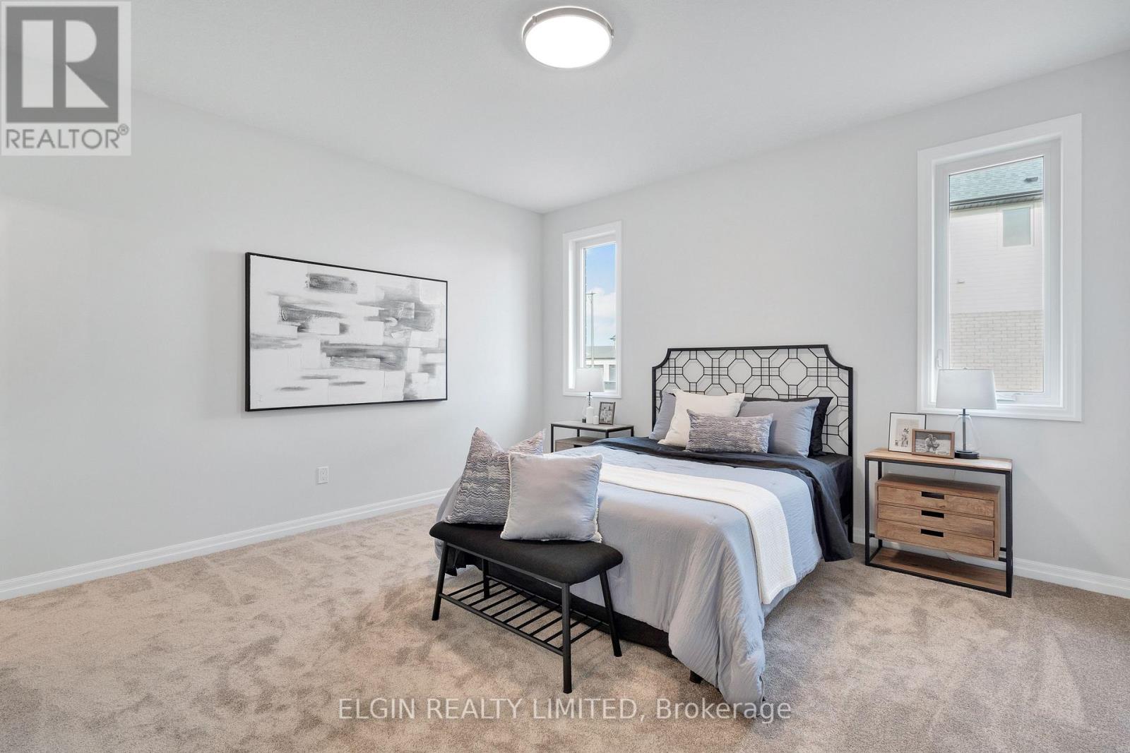 8 HARTLAND CIRCLE - 25