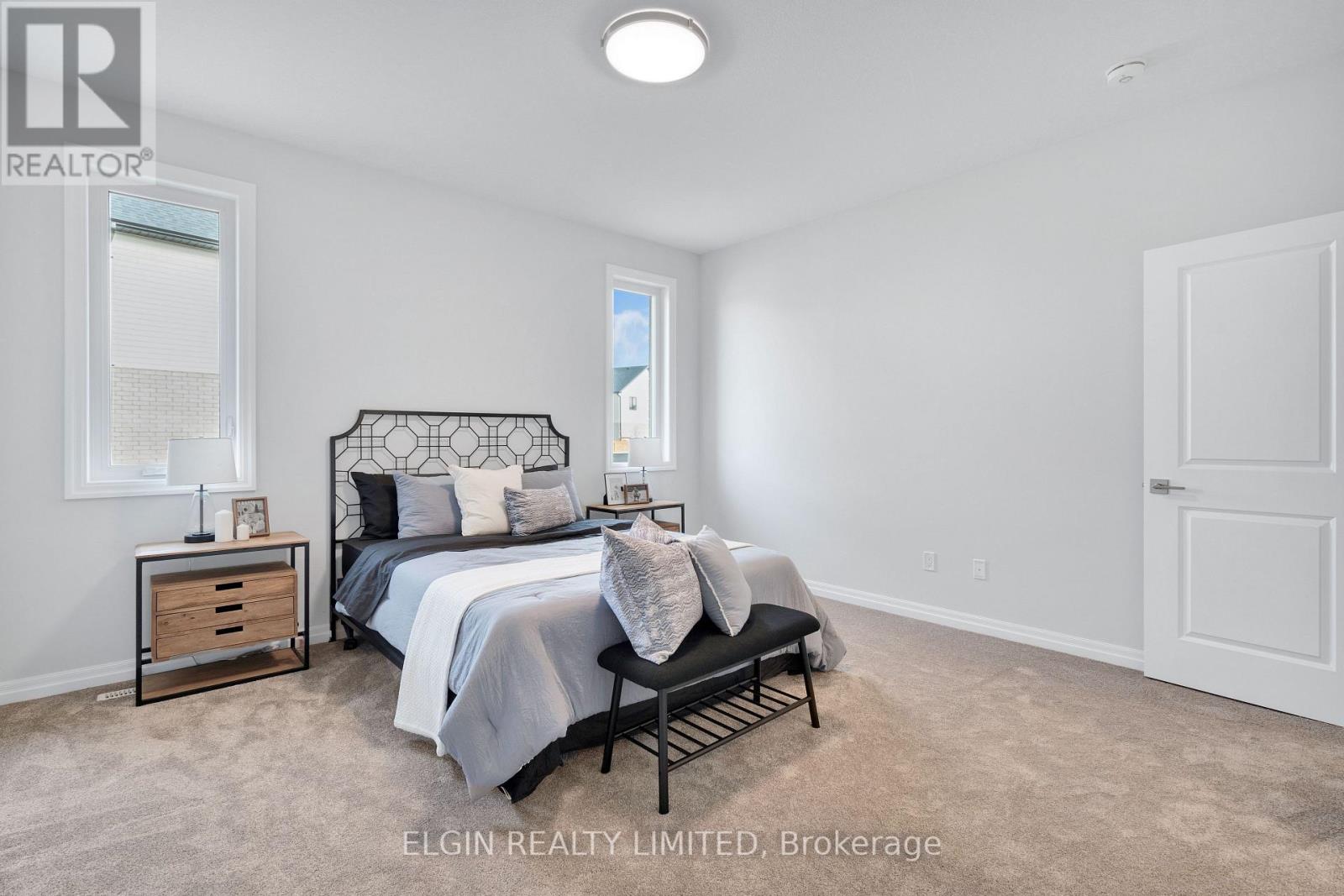 8 HARTLAND CIRCLE - 26