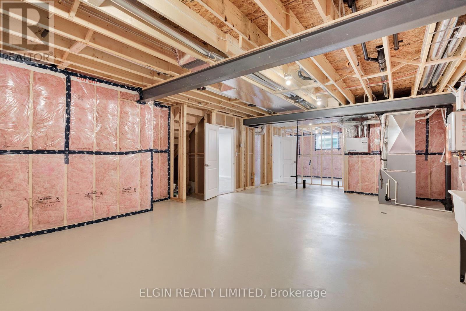 8 HARTLAND CIRCLE - 38