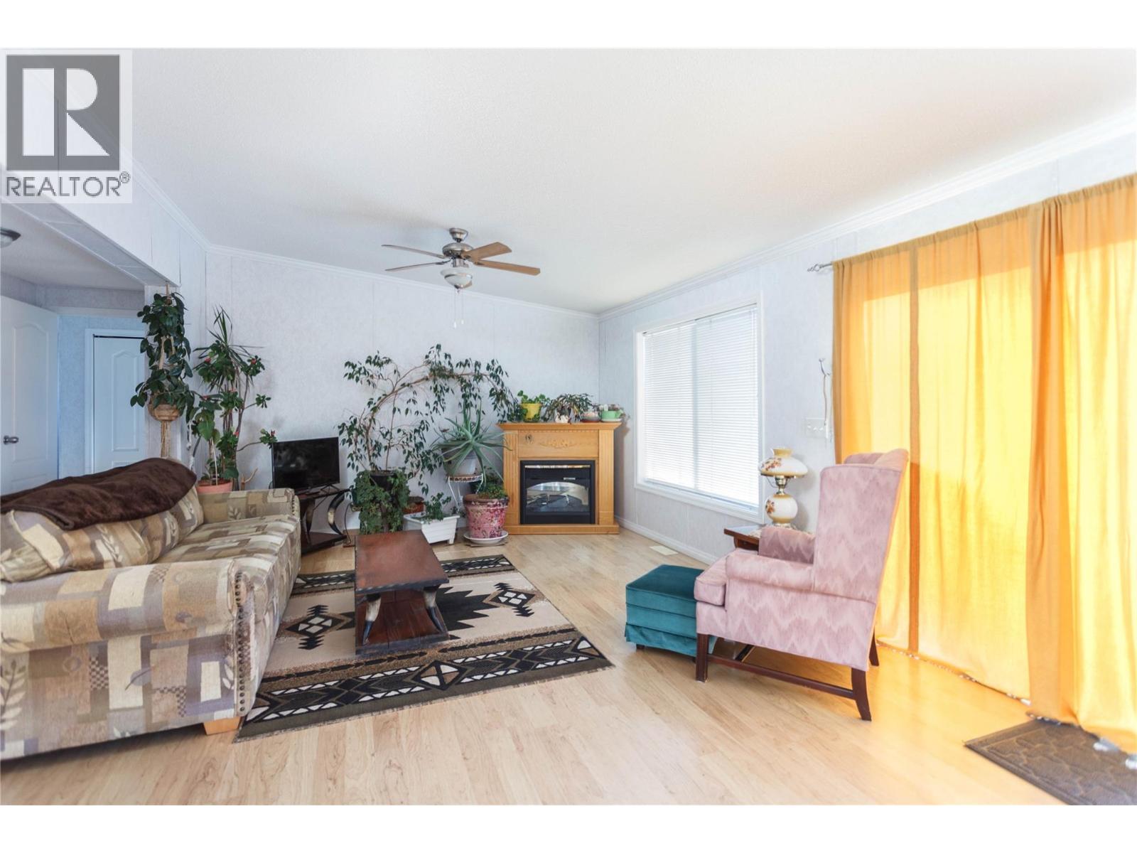 #4 71 Antoine Road - 12