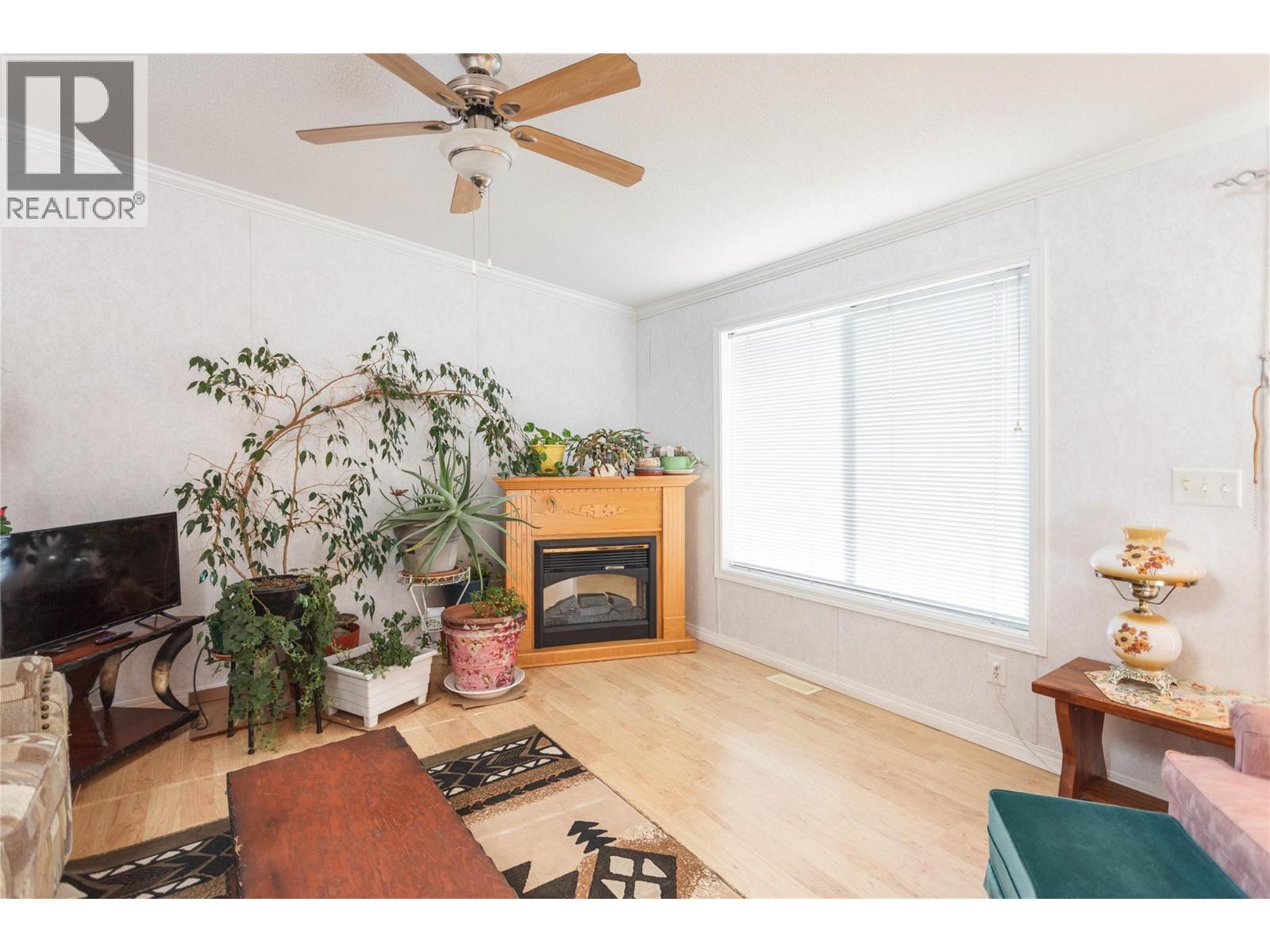 #4 71 Antoine Road - 13