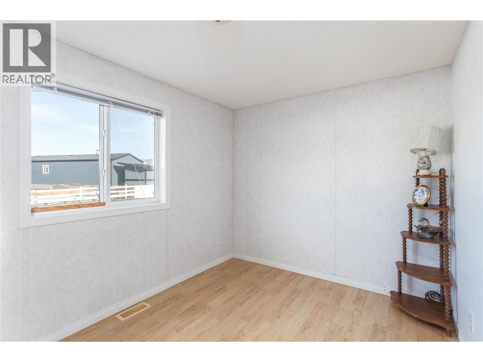 #4 71 Antoine Road - 21