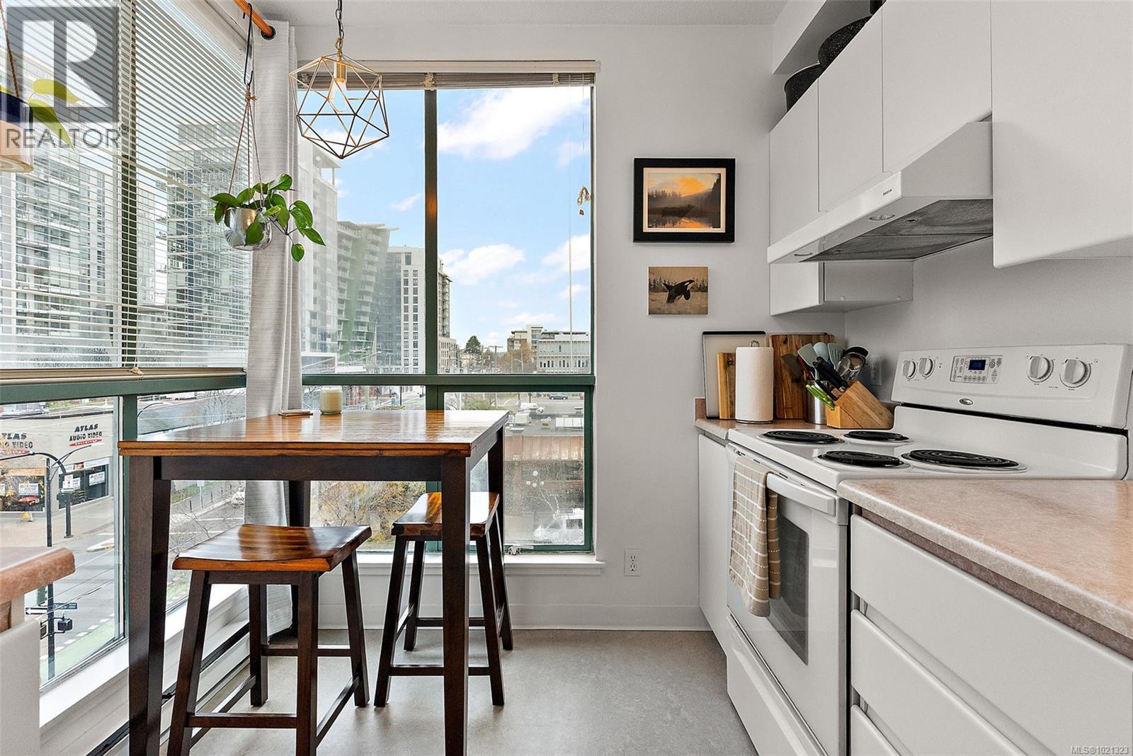 603 1010 View Street, Victoria