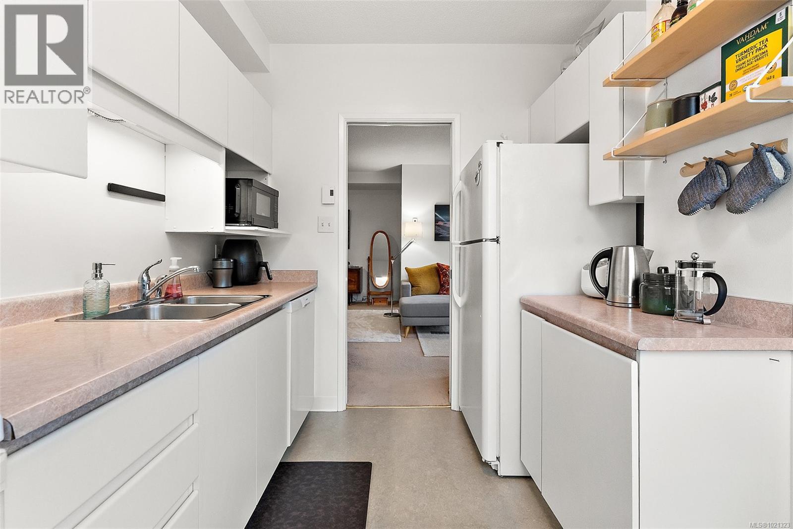 603 1010 View Street, Victoria