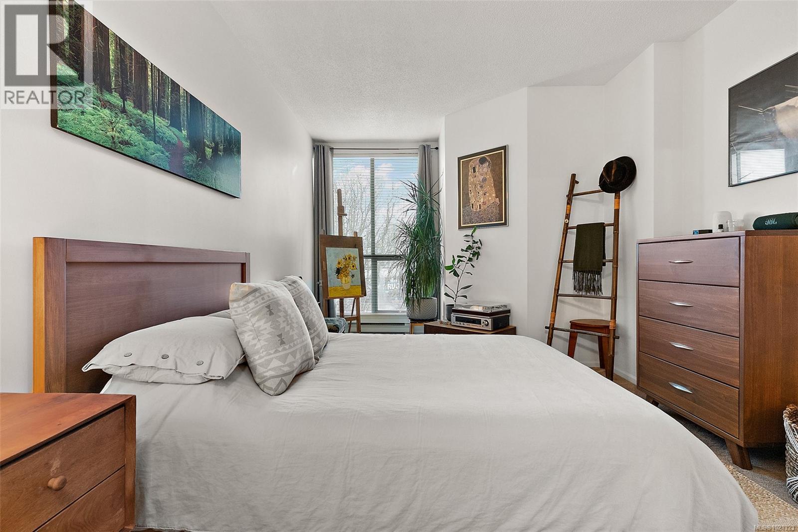 603 1010 View Street, Victoria