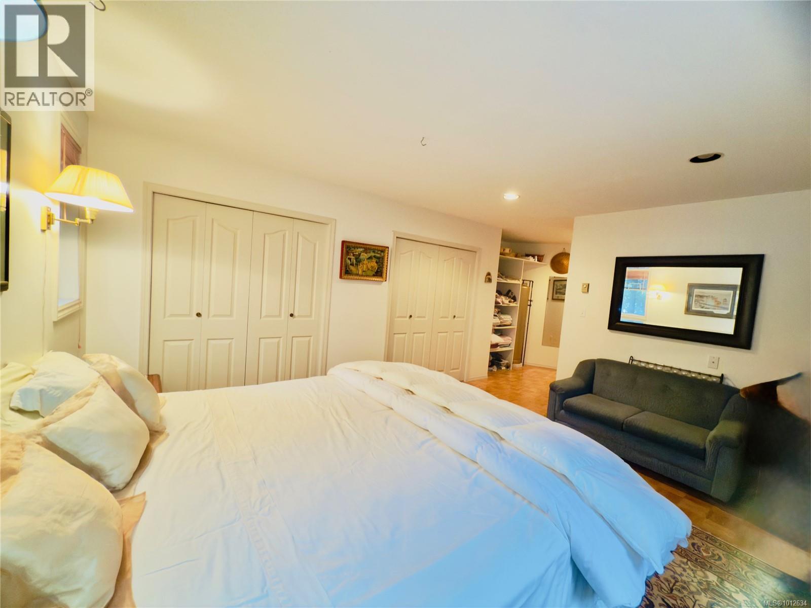 558 WEATHERS WAY - 28