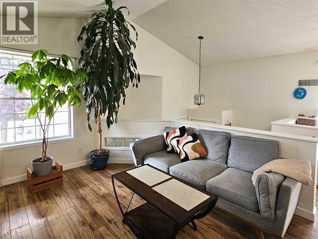 Single Family House Bi-level for Sale in  Hidden Spring Green NW Hidden Valley Calgary 