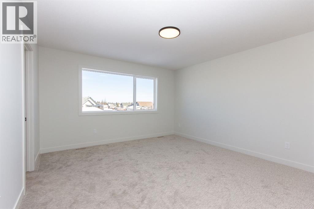 260 Augustus Way, Penhold