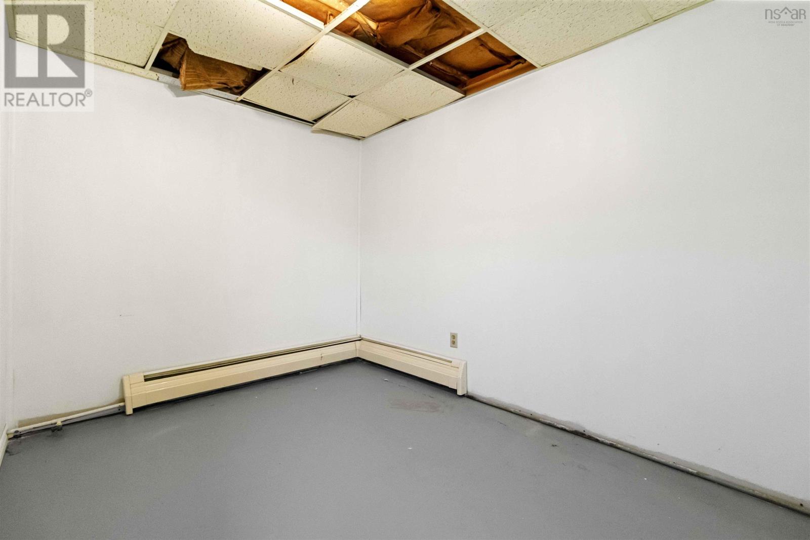 Property 19 of 26 of 12 Belvedere Drive