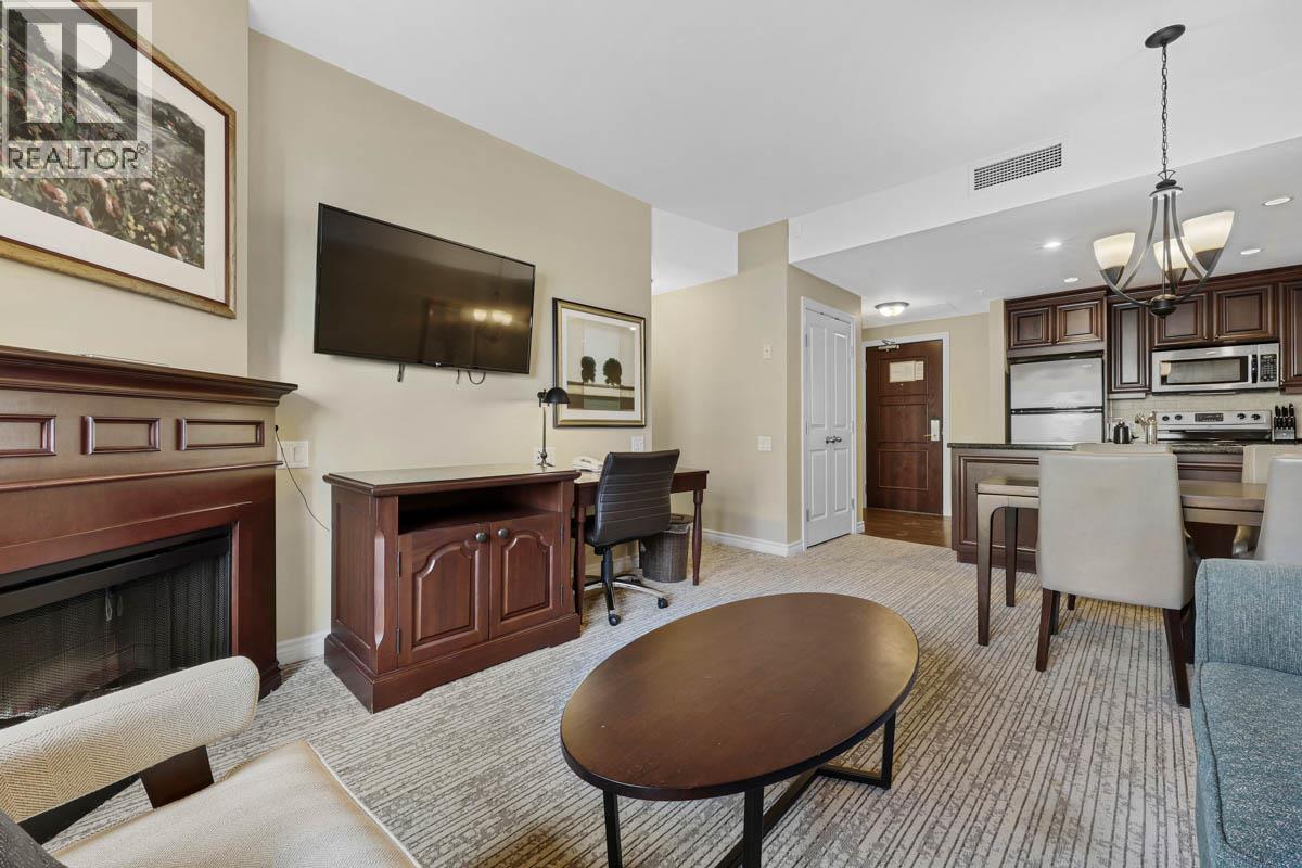 #1210C 3250 VILLAGE WAY - 4