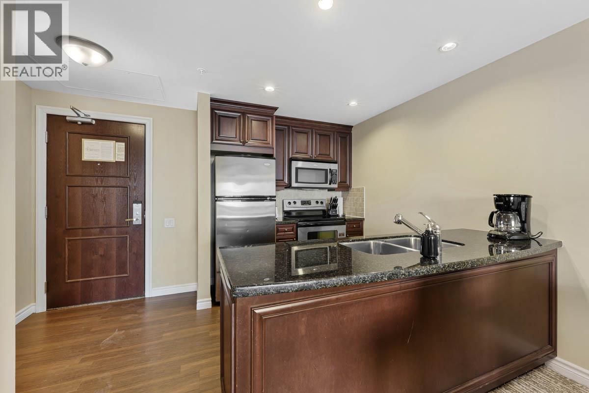 #1210C 3250 VILLAGE WAY - 6