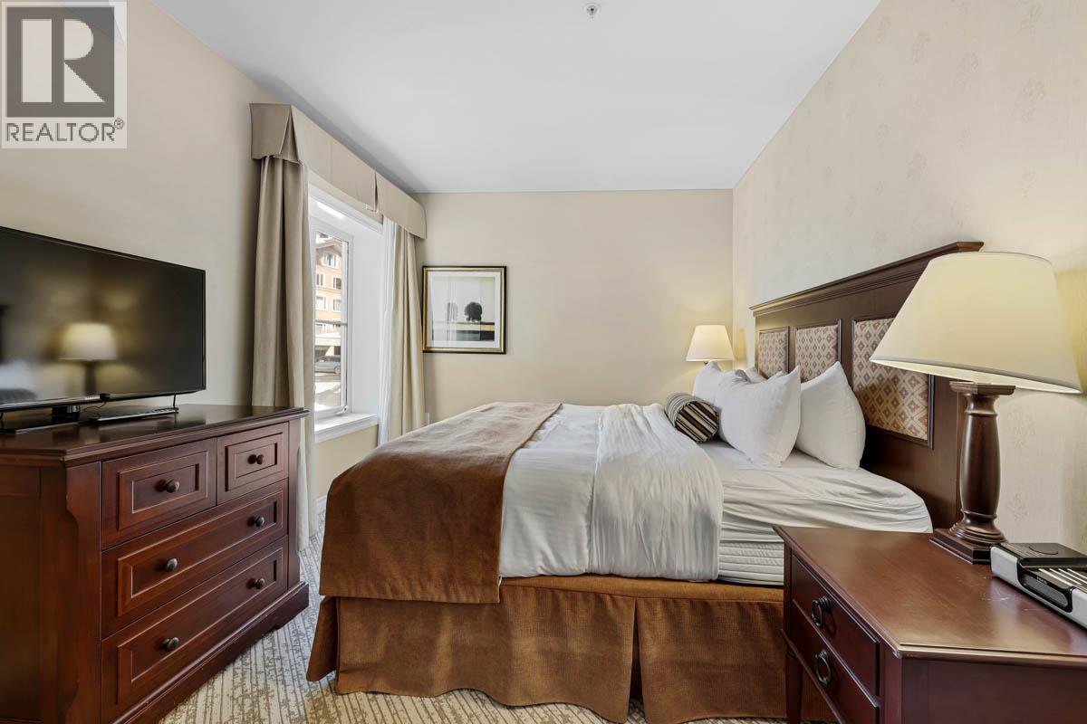 #1210C 3250 VILLAGE WAY - 13